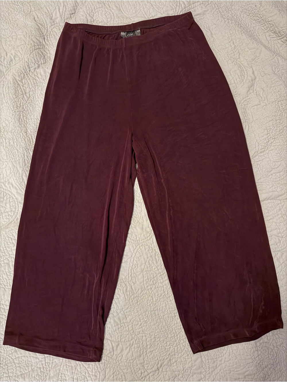 Vintage Plum color Wide-Leg, cropped Pull-On Pants “slinky knit”